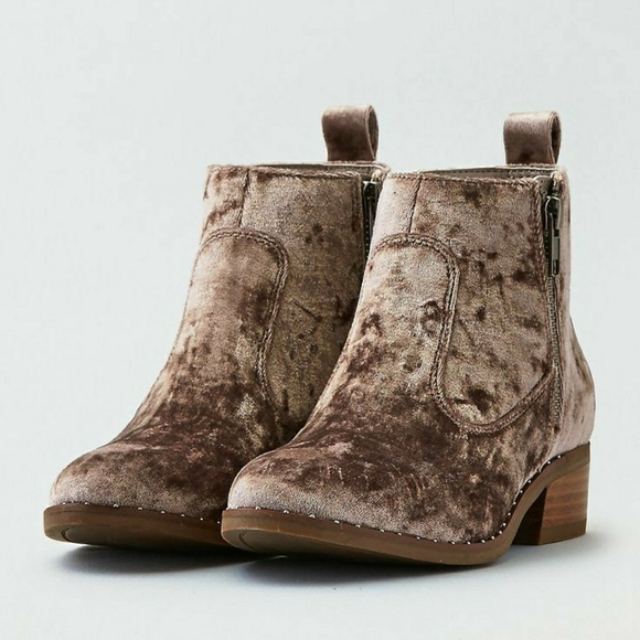American Eagle Outfitters Shoes - AE Velvet Boots